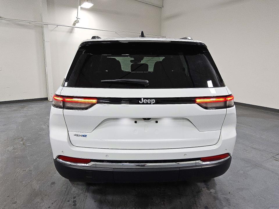 Снимка 6 от търг – 2024 JEEP GRAND CHEROKEE с VIN 1C4RJYB69R8518725