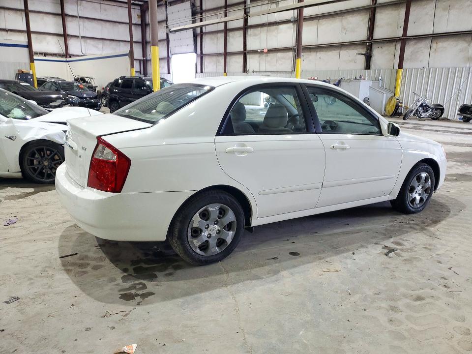 Снимка 3 от търг – 2006 KIA SPECTRA с VIN KNAFE121465235808