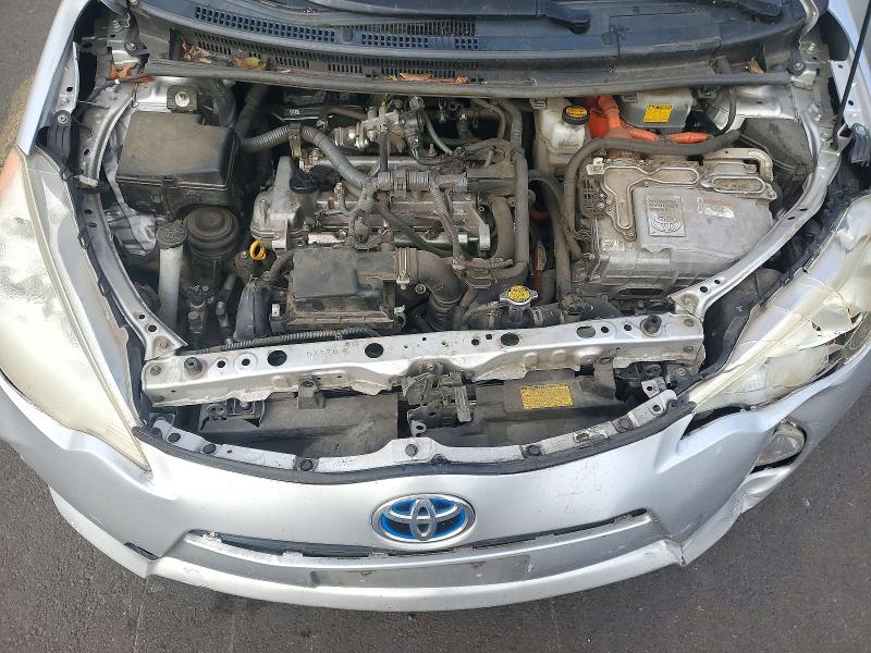 Photo 11 from auction – 2013 TOYOTA PRIUS C with VIN JTDKDTB32D1538432