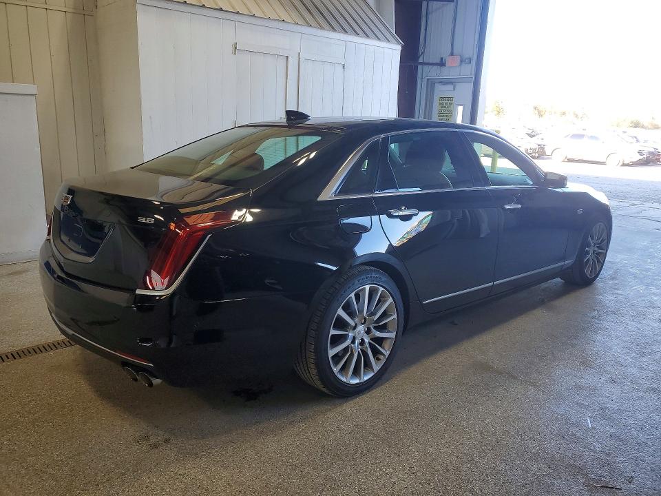 Photo 3 from auction – 2018 CADILLAC CT6 with VIN 1G6KD5RS7JU159626