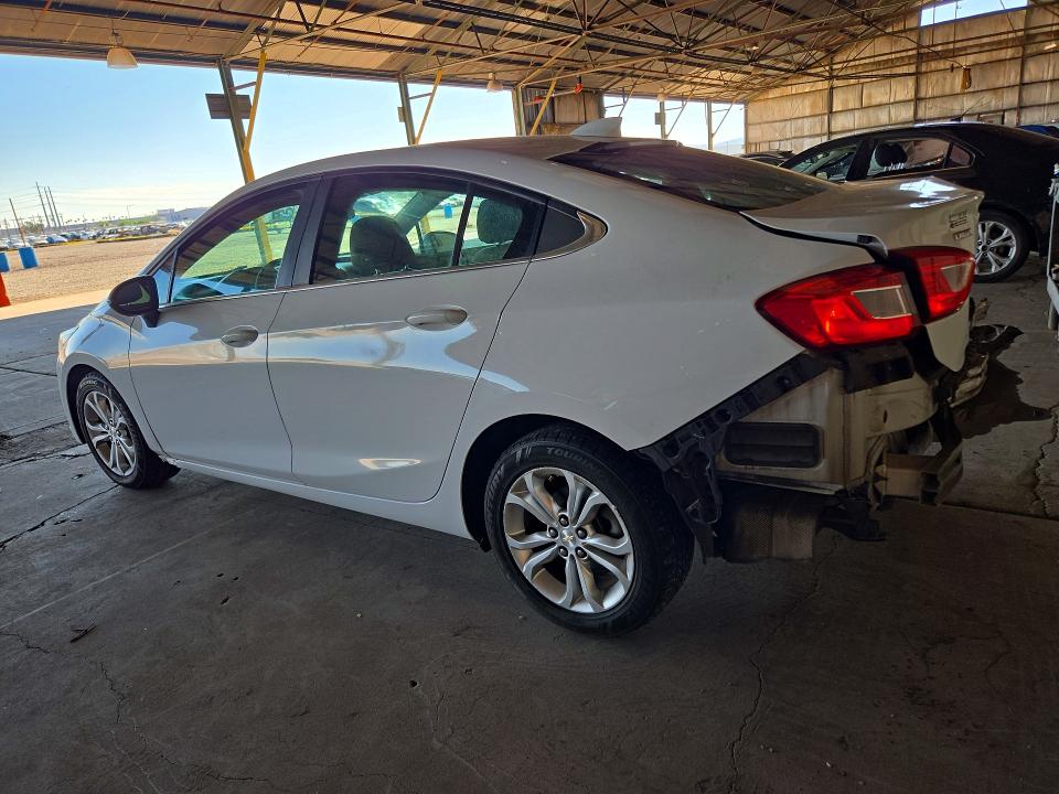 Снимка 2 от търг – 2019 CHEVROLET CRUZE с VIN 1G1BE5SM4K7107112