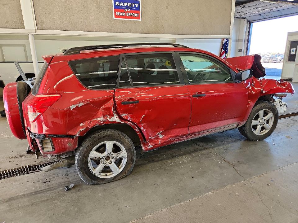 Photo 3 from auction – 2007 TOYOTA RAV4 with VIN JTMBD33V376047763