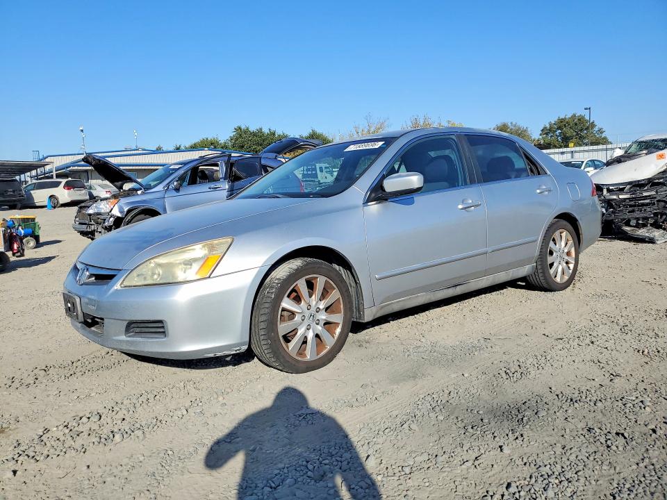 HONDA ACCORD 2007 with VIN 1HGCM66407A032404 - Photo from auction