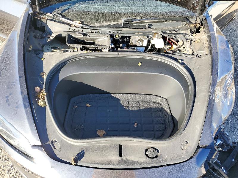 Снимка 11 от търг – 2024 TESLA MODEL 3 с VIN LRW3E7EBXRC088467