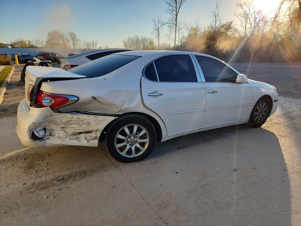 Снимка 3 от търг – 2004 LEXUS ES с VIN JTHBA30G045040302