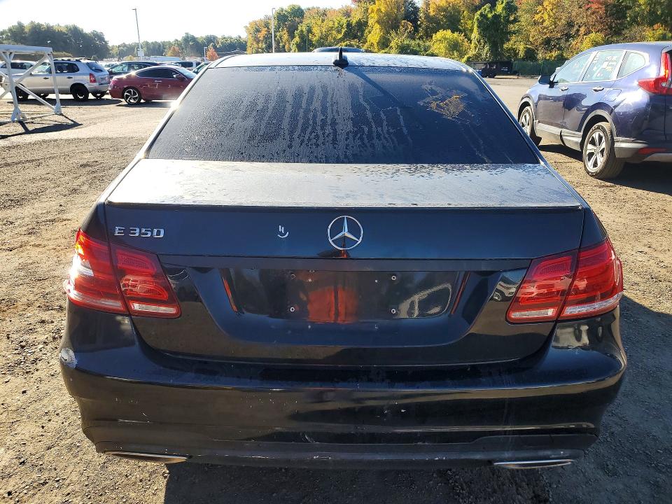 Photo 6 from auction – 2016 MERCEDES-BENZ E with VIN WDDHF5KB0GB247553