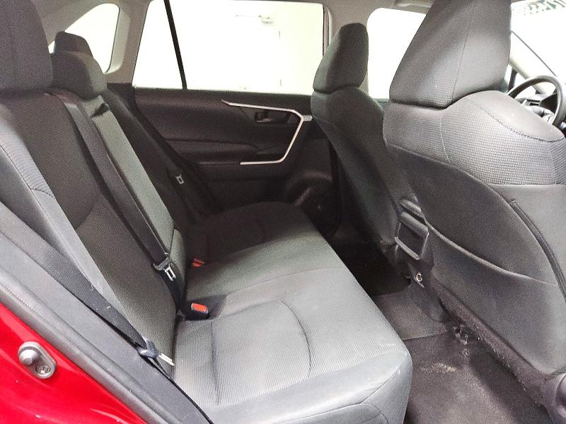 Photo 11 from auction – 2021 TOYOTA RAV4 with VIN 2T3F1RFV6MW202762
