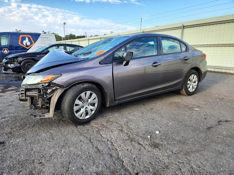 Снимка 1 от търг – 2012 HONDA CIVIC с VIN 19XFB2F52CE362166