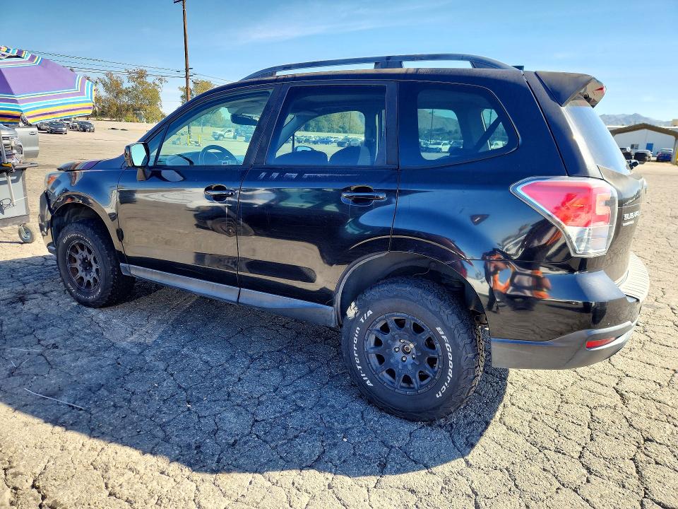 Photo 2 from auction – 2017 SUBARU FORESTER with VIN JF2SJAGCXHH812917