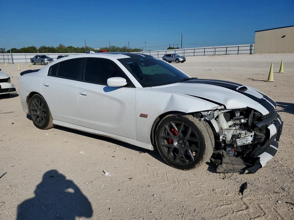 Снимка 4 от търг – 2019 DODGE CHARGER с VIN 2C3CDXGJ2KH718323
