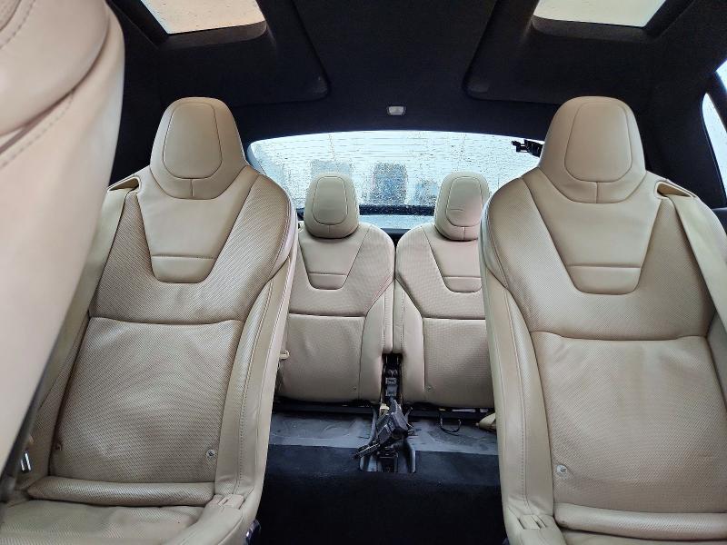 Photo 10 from auction – 2016 TESLA MODEL X with VIN 5YJXCBE29GF011912