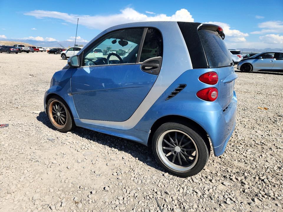 Photo 2 from auction – 2013 SMART FORTWO with VIN WMEEJ3BA6DK700966
