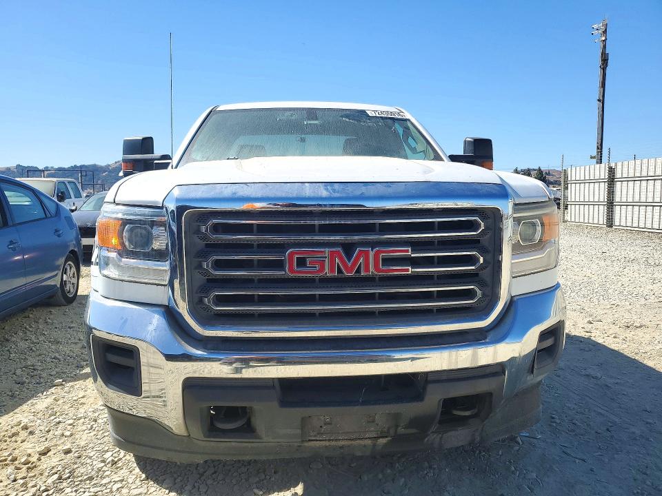 Снимка 5 от търг – 2016 GMC SIERRA с VIN 1GT21REGXGZ274375