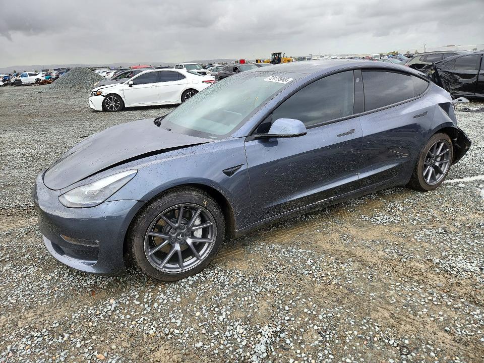 TESLA MODEL 3 2021 с VIN 5YJ3E1EB0MF879621 - Снимка от търг