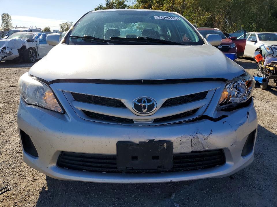 Снимка 5 от търг – 2013 TOYOTA COROLLA с VIN 2T1BU4EEXDC018462