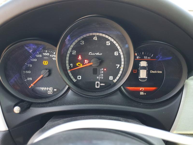 Photo 9 from auction – 2018 PORSCHE MACAN with VIN WP1AF2A51JLB71315