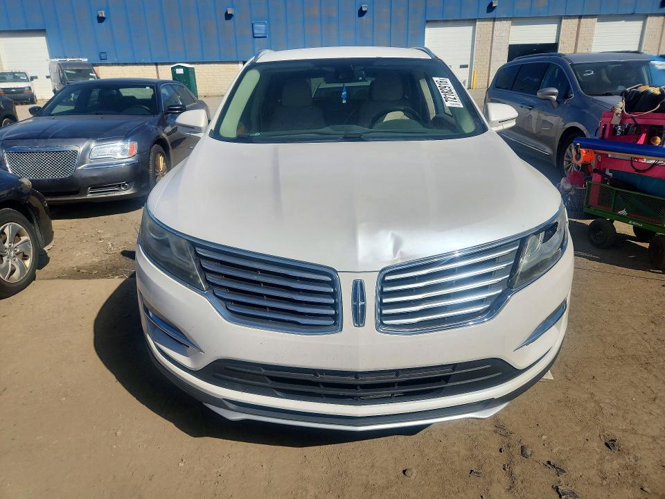 صورة رقم 5 من المزاد - 2017 LINCOLN MKC مع VIN 5LMCJ2C98HUL16761