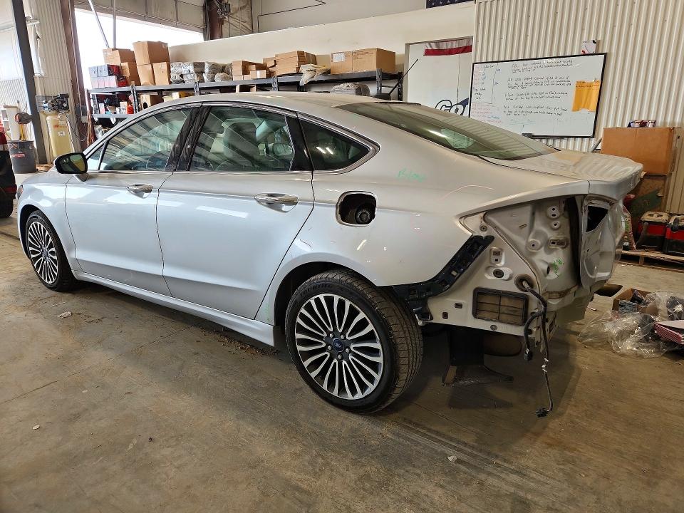 Снимка 2 от търг – 2017 FORD FUSION с VIN 3FA6P0HD7HR252469