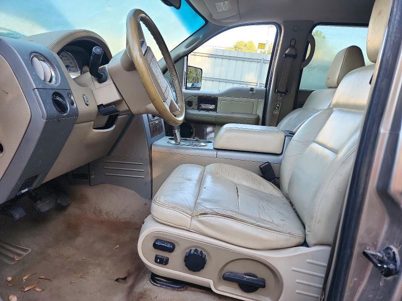 Снимка 7 от търг – 2004 FORD F150 с VIN 1FTPW14584KA94616