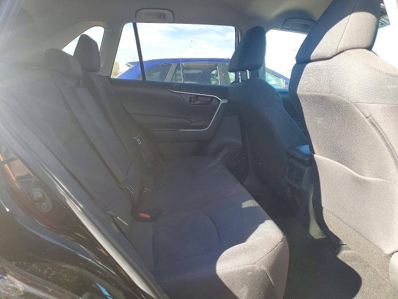 Photo 11 from auction – 2022 TOYOTA RAV4 with VIN 2T3F1RFV2NW249725