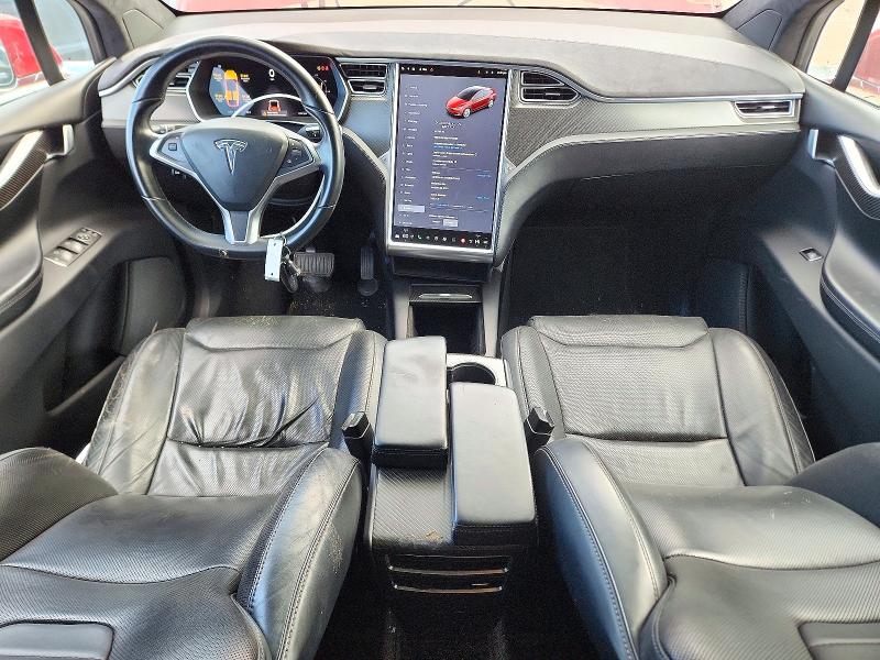 Foto 8 de la subasta – 2016 TESLA MODEL X con VIN 5YJXCBE20GF015119
