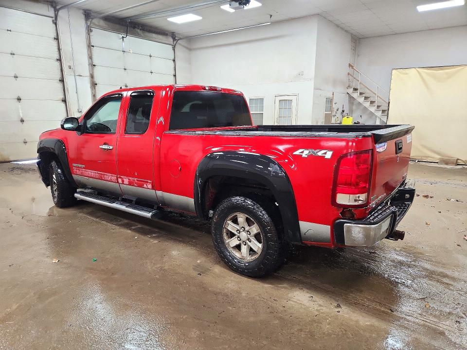 Снимка 2 от търг – 2011 GMC SIERRA с VIN 1GTR2VEA1BZ257716