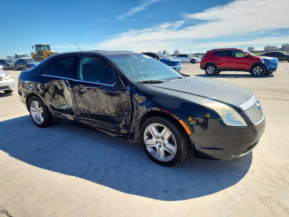 Zdjęcie 4 z aukcji – 2010 MERCURY MILAN z VIN 3MEHM0HA5AR637115
