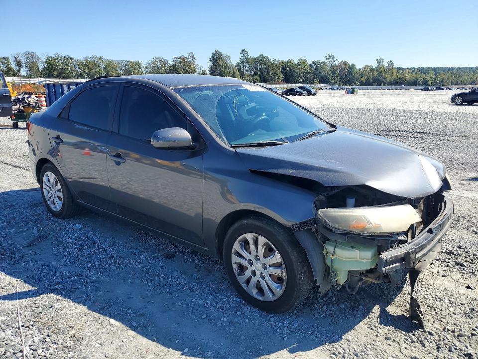 Zdjęcie 4 z aukcji – 2013 KIA FORTE z VIN KNAFU4A2XD5726167