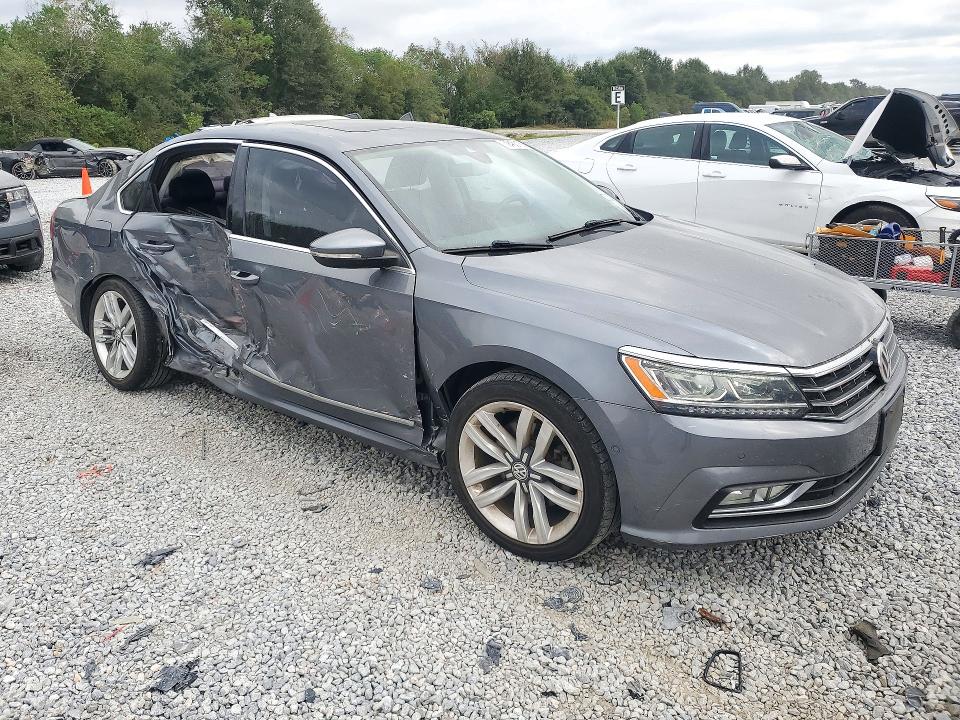 Photo 4 from auction – 2016 VOLKSWAGEN PASSAT with VIN 1VWCS7A35GC069717