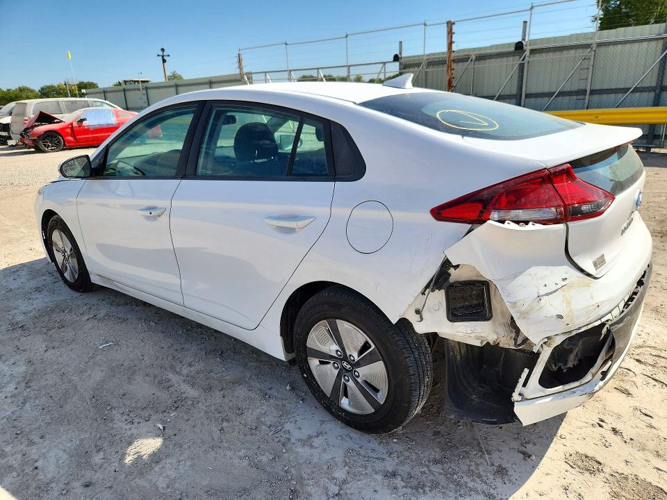 Снимка 2 от търг – 2018 HYUNDAI IONIQ с VIN KMHC65LC2JU075464