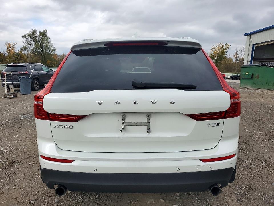 Foto 6 de la subasta – 2019 VOLVO XC60 con VIN LYV102RK0KB237002