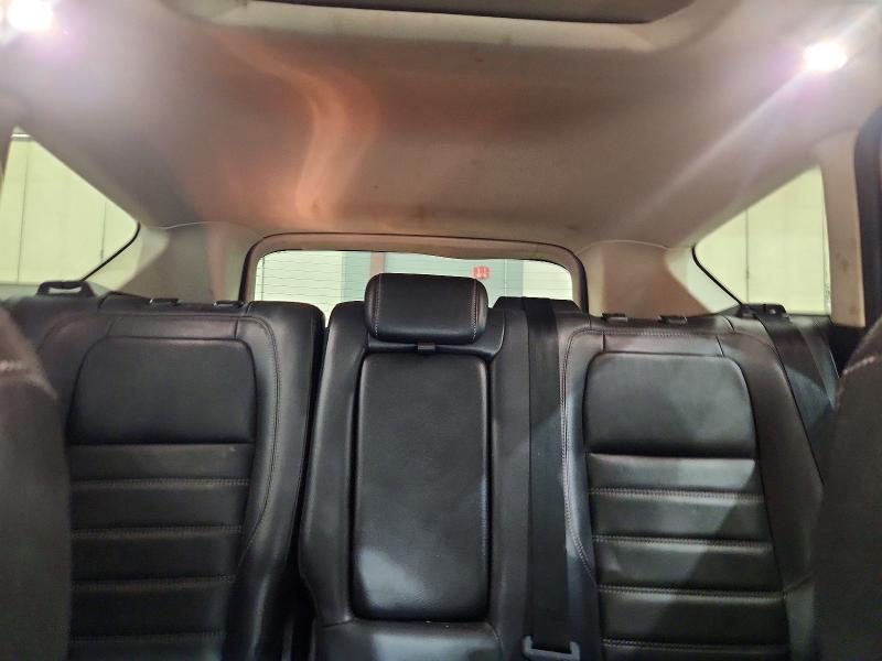 Photo 10 from auction – 2018 FORD ESCAPE with VIN 1FMCU9HD0JUB57997