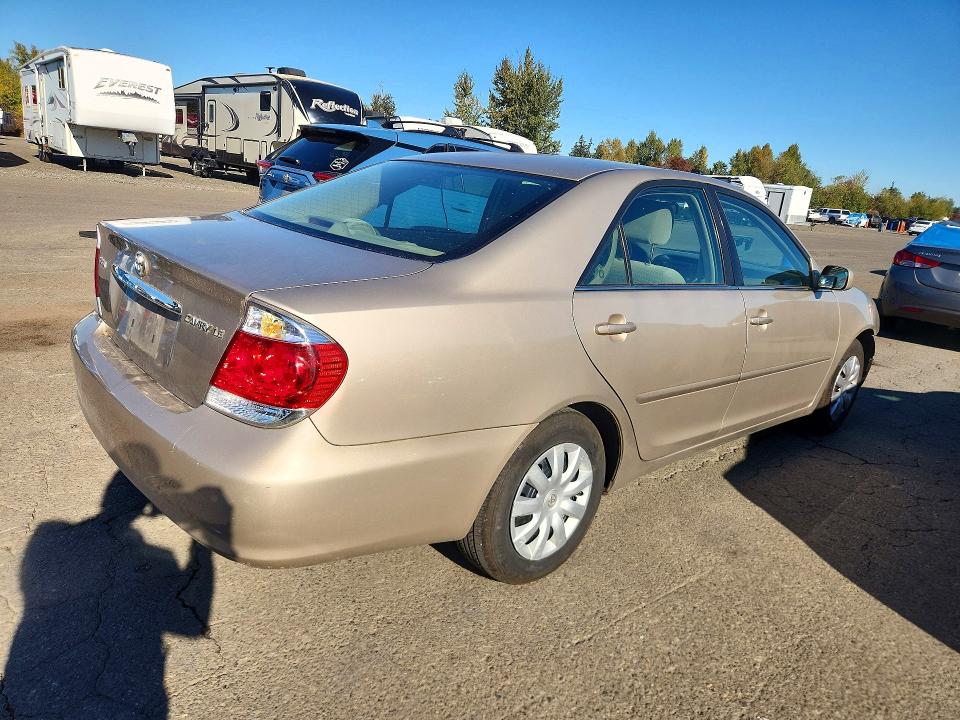 Photo 3 from auction – 2005 TOYOTA CAMRY with VIN 4T1BE32KX5U629190