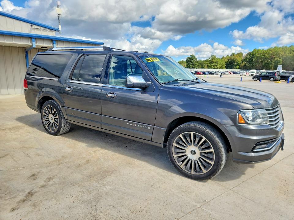 Photo 4 from auction – 2016 LINCOLN NAVIGATOR with VIN 5LMJJ3HT8GEL01221