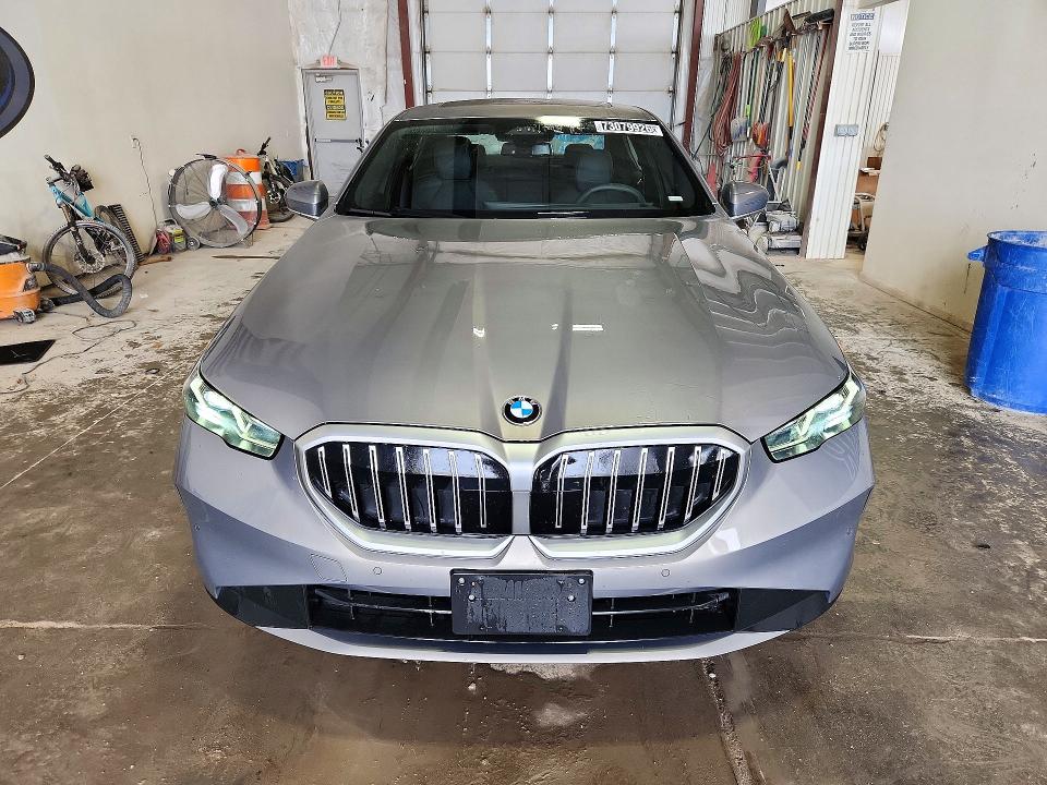 Photo 5 from auction – 2027 BMW 530 with VIN WBA53FJ03VCY23748