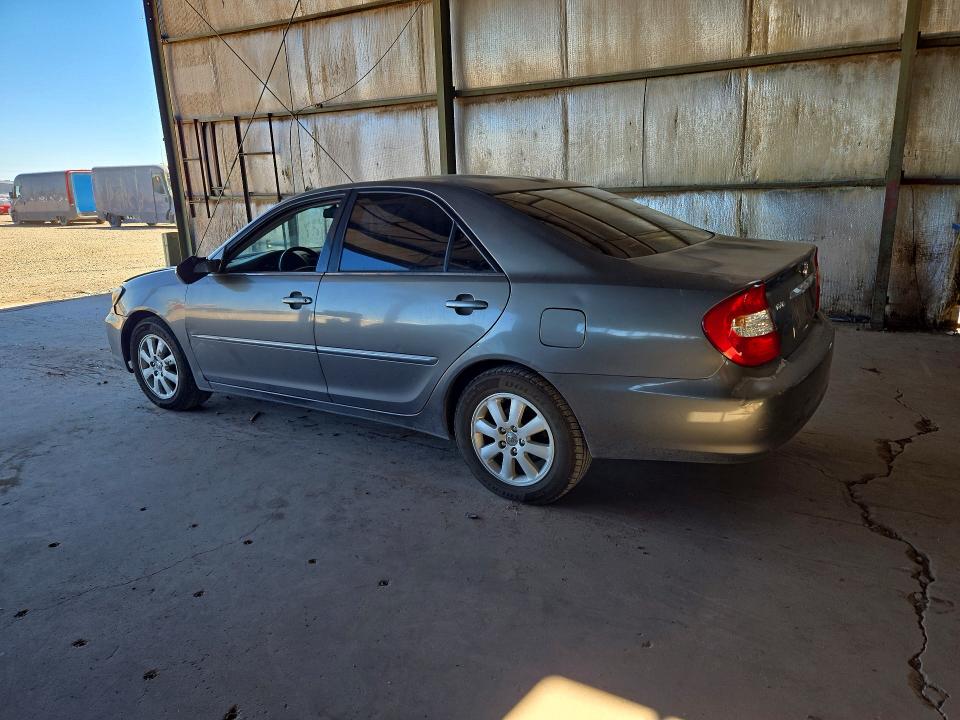 Снимка 2 от търг – 2004 TOYOTA CAMRY с VIN 4T1BE30K94U938599