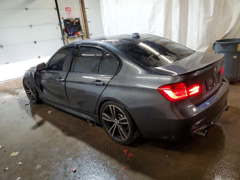 Снимка 2 от търг – 2015 BMW 335 с VIN WBA3B9C51FF801784