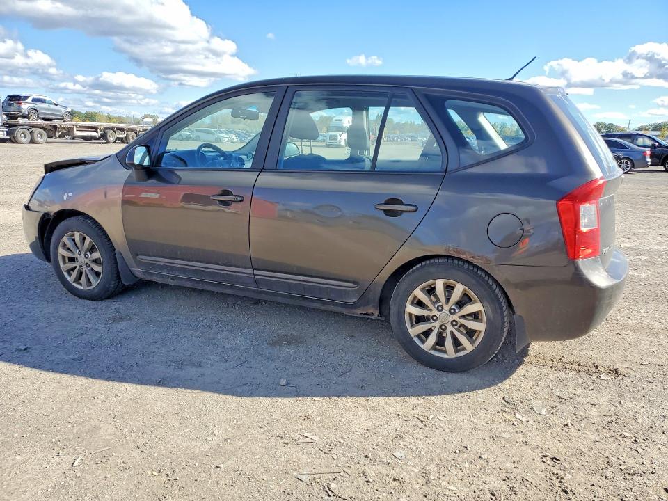 صورة رقم 2 من المزاد - 2010 KIA RONDO مع VIN KNAHG8A86A7310113
