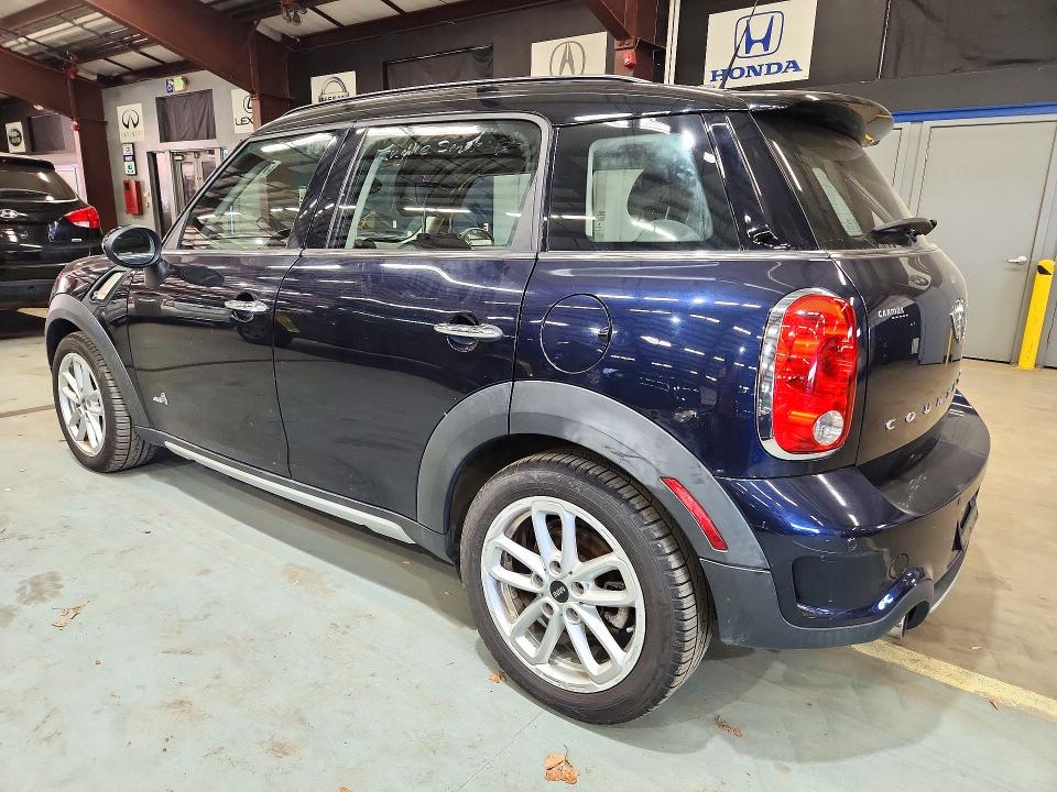 Снимка 2 от търг – 2016 MINI COOPER с VIN WMWZC5C56GWU21115