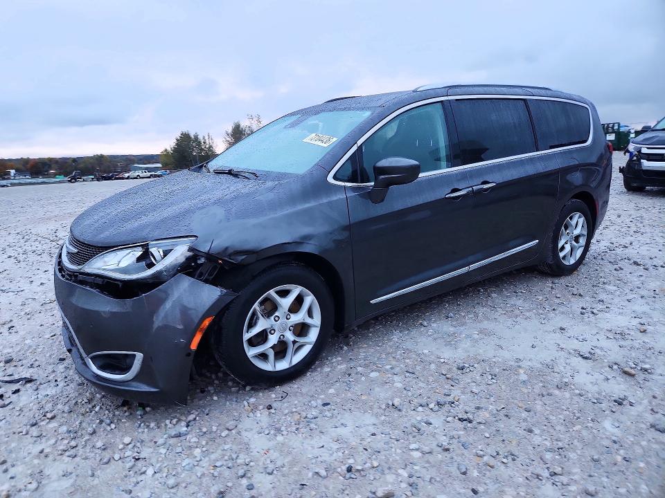 CHRYSLER PACIFICA 2018 с VIN 2C4RC1EG5JR114139 - Снимка от търг