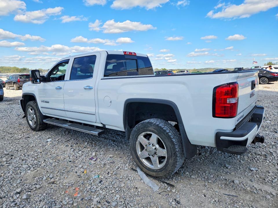 Снимка 2 от търг – 2016 GMC SIERRA с VIN 1GT12TEG5GF276218