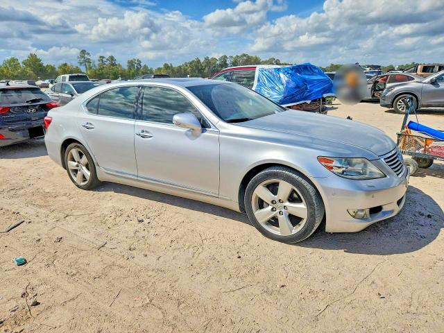 Zdjęcie 4 z aukcji – 2010 LEXUS LS z VIN JTHBL5EF0A5100919