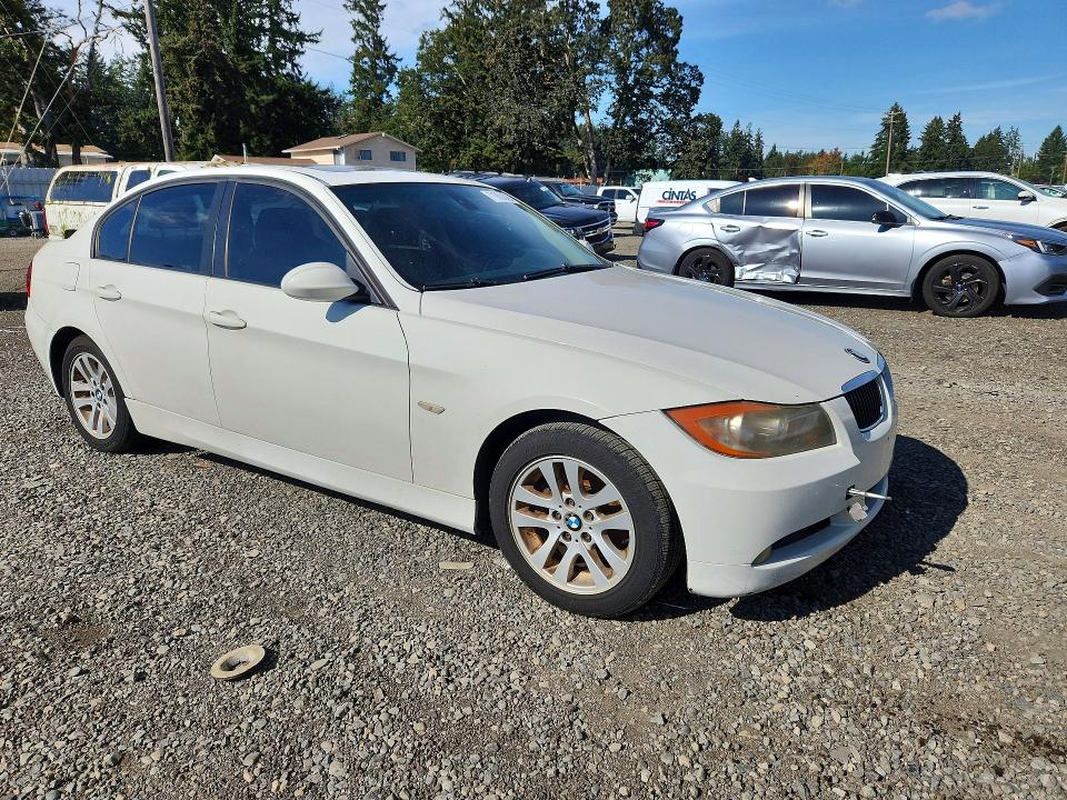 Снимка 4 от търг – 2007 BMW 328 с VIN WBAVA37577NE27436