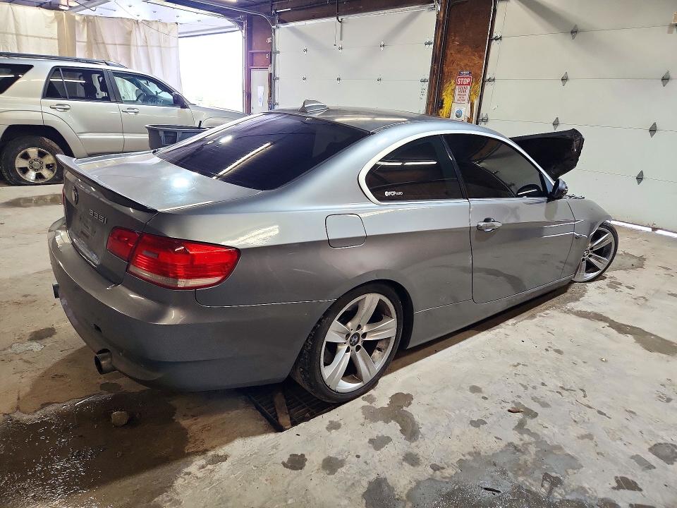 Снимка 3 от търг – 2007 BMW 335 с VIN WBAWB73547P032016