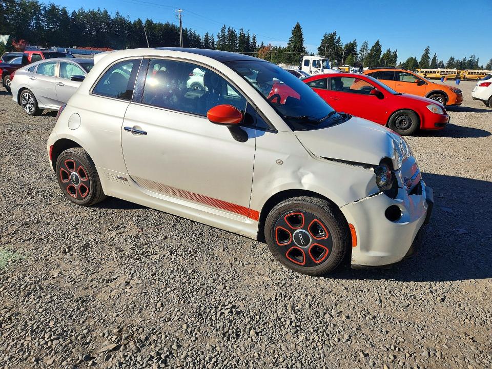 Снимка 4 от търг – 2013 FIAT 500 с VIN 3C3CFFGE3DT740252