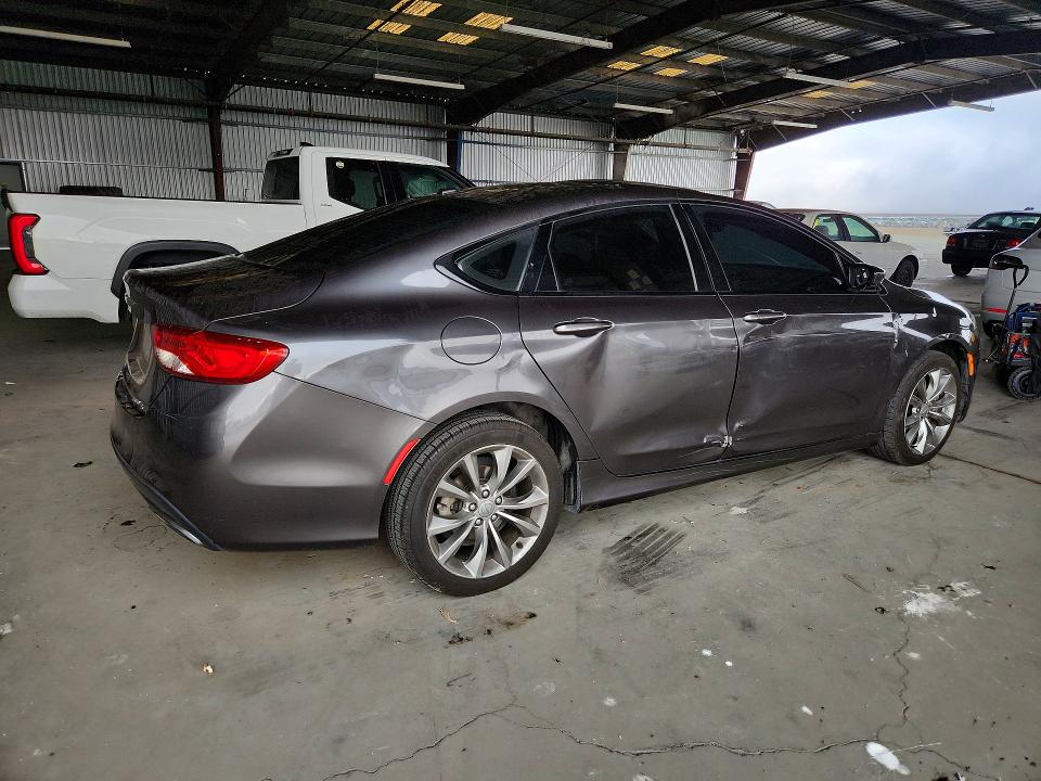 Фото 3 с аукциона – 2015 CHRYSLER 200 с VIN 1C3CCCBB2FN692850
