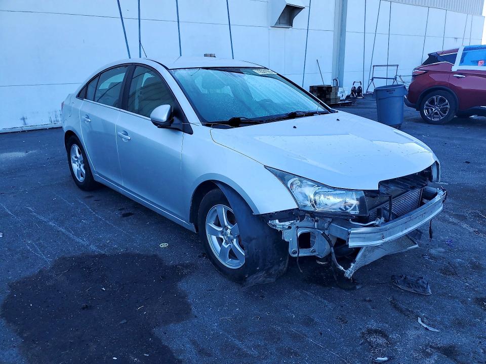 Снимка 4 от търг – 2015 CHEVROLET CRUZE с VIN 1G1PC5SB2F7206494