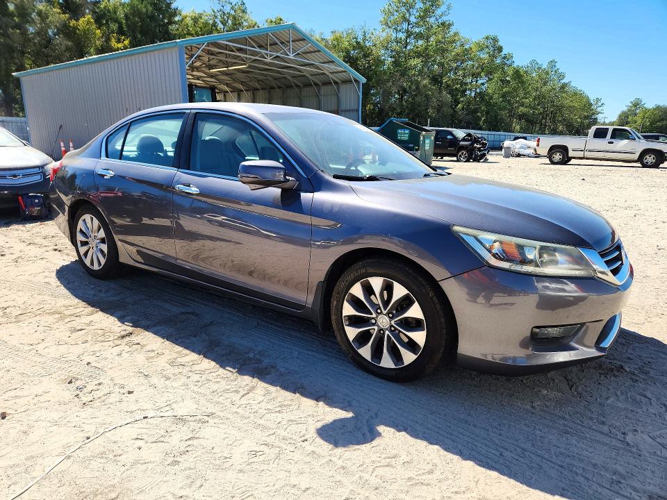 Photo 4 from auction – 2015 HONDA ACCORD with VIN 1HGCR2F8XFA113888