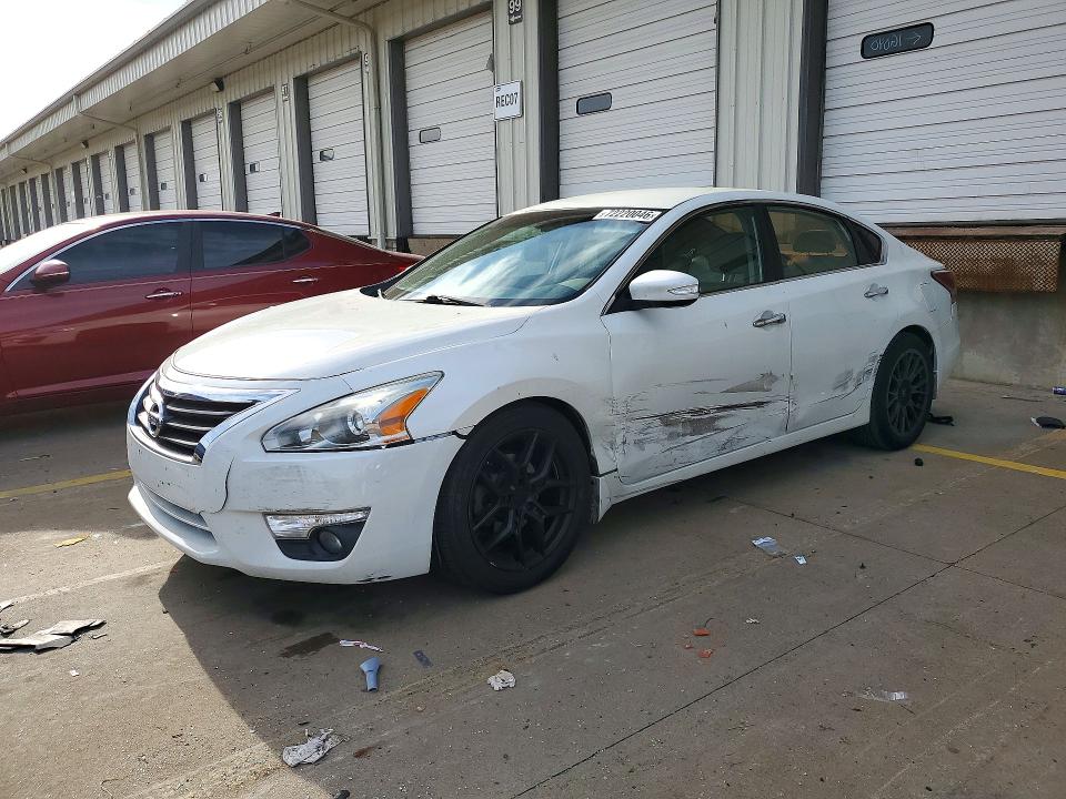 Снимка 1 от търг – 2015 NISSAN ALTIMA с VIN 1N4AL3AP6FN350520