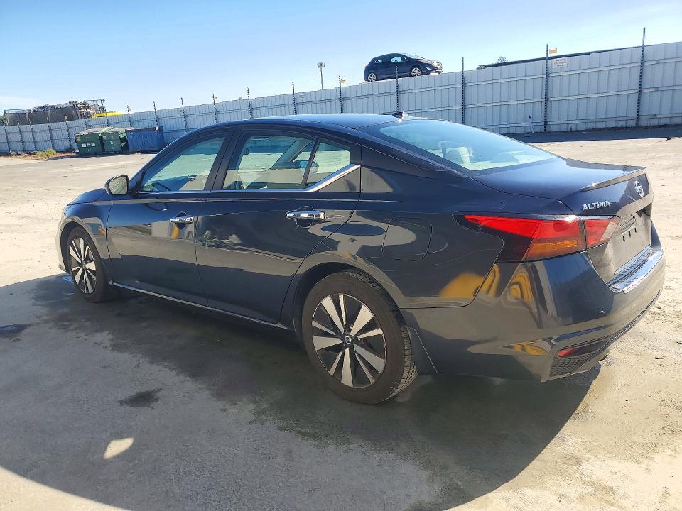 Снимка 2 от търг – 2022 NISSAN ALTIMA с VIN 1N4BL4DV6NN364551